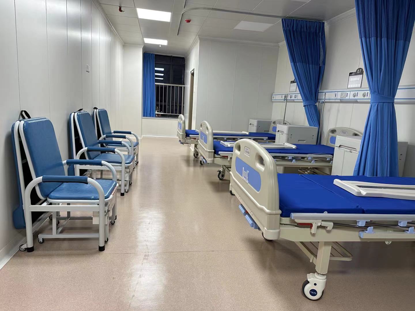 医院陪护彻夜难眠？爱陪共享陪护床给你答案