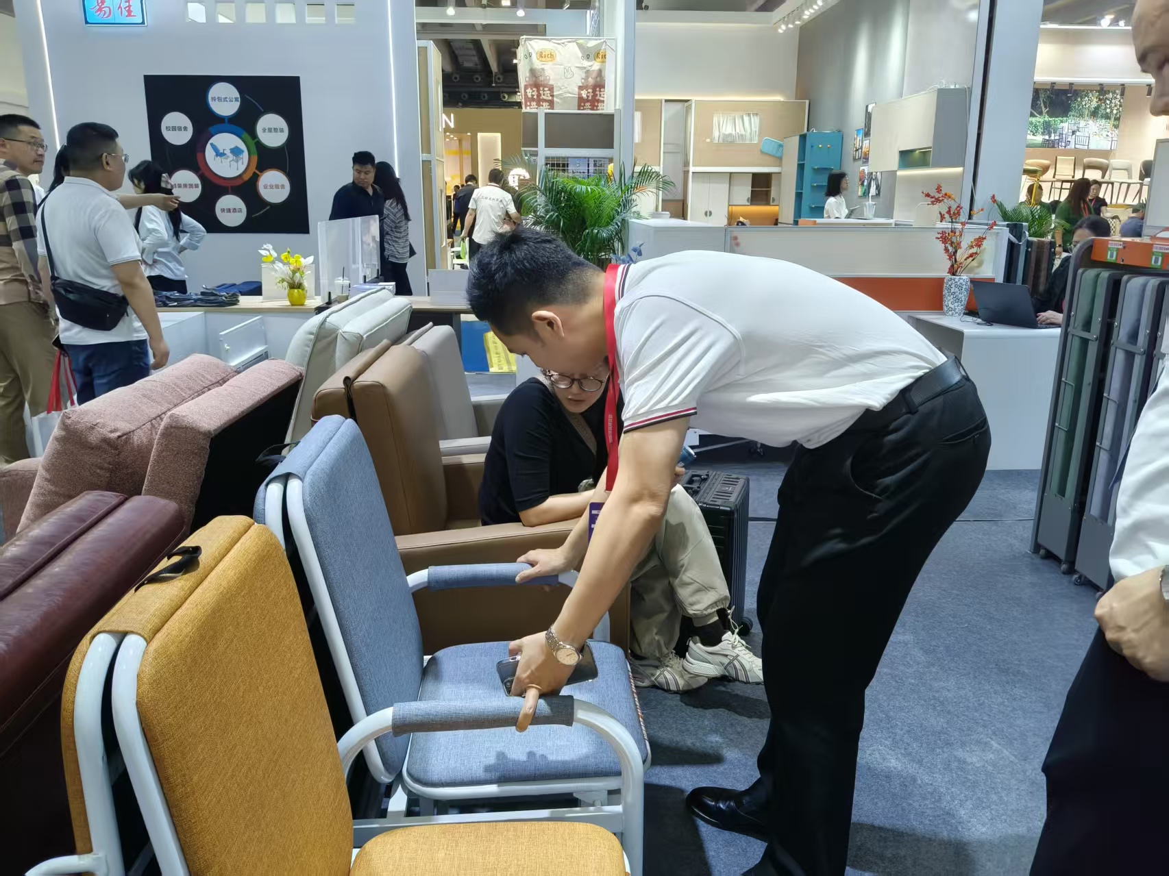 共享陪护床项目如何避免‘烂尾’？从四个关键维度考察供应商